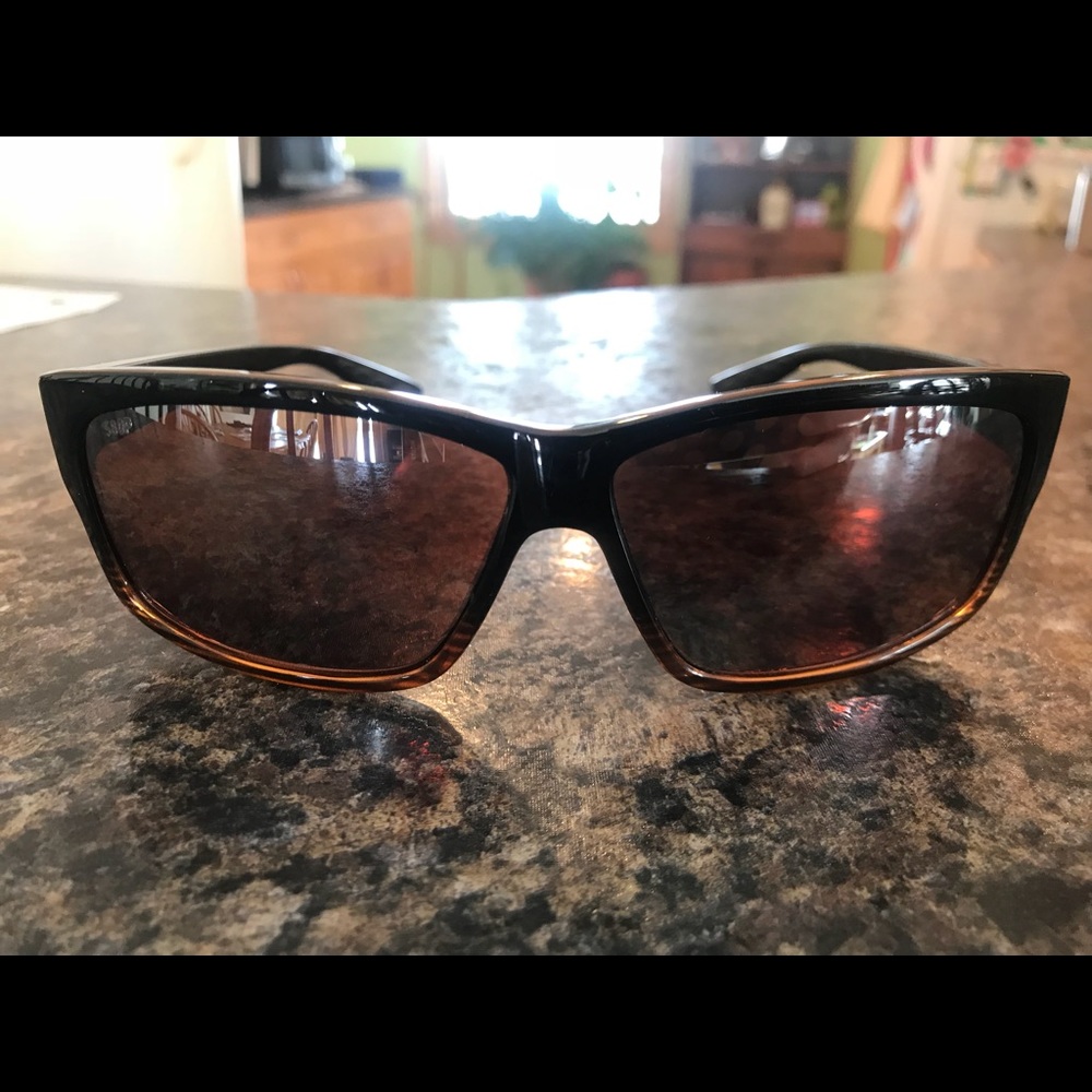 Women’s sunglasses Costa